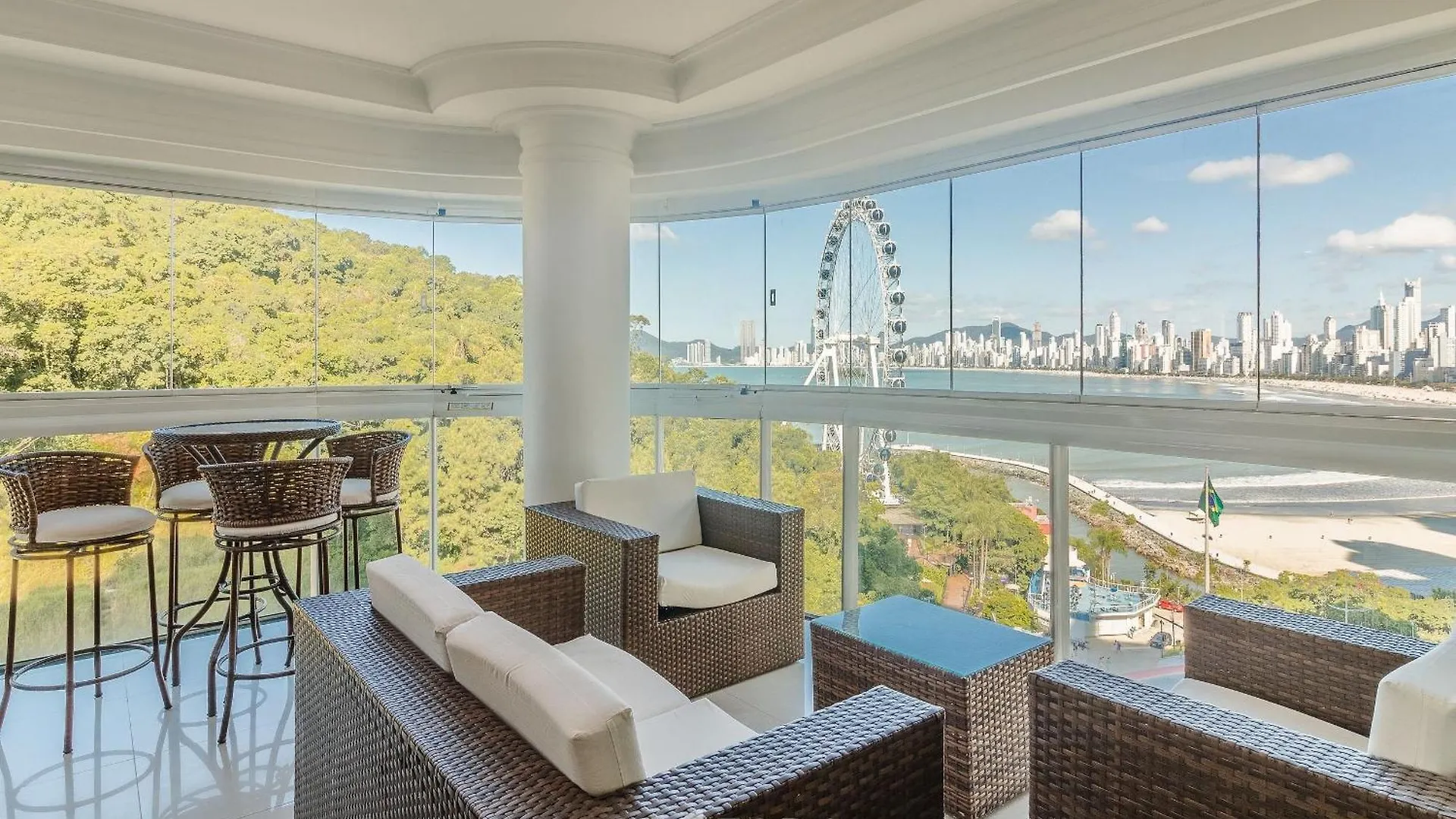 Apto 3Q C/ Vista Mar E Roda Gigante Em Bc Bsd1501 Balneário Camboriú